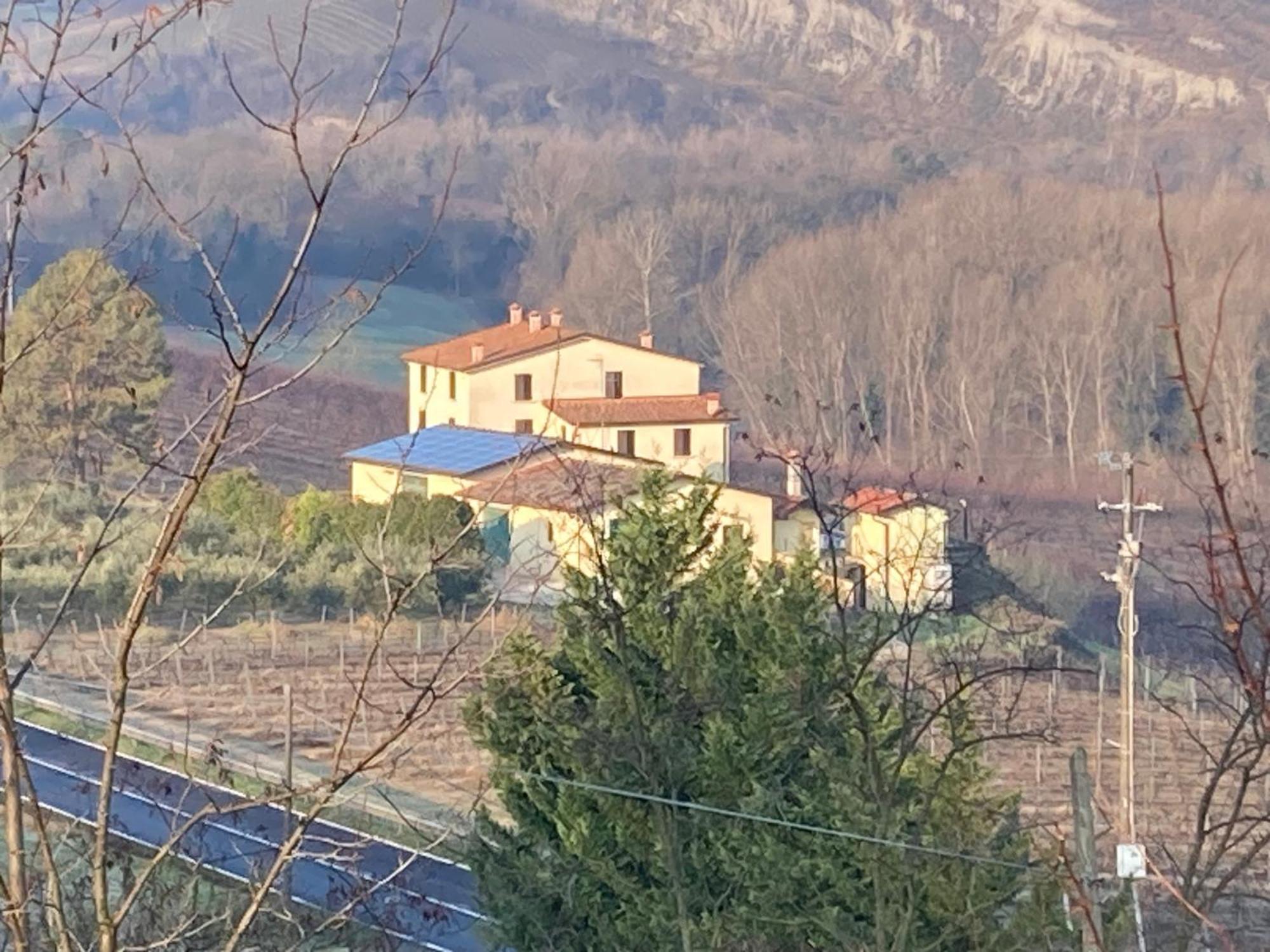 Ca' Vanello Borgo Tossignano Exterior photo