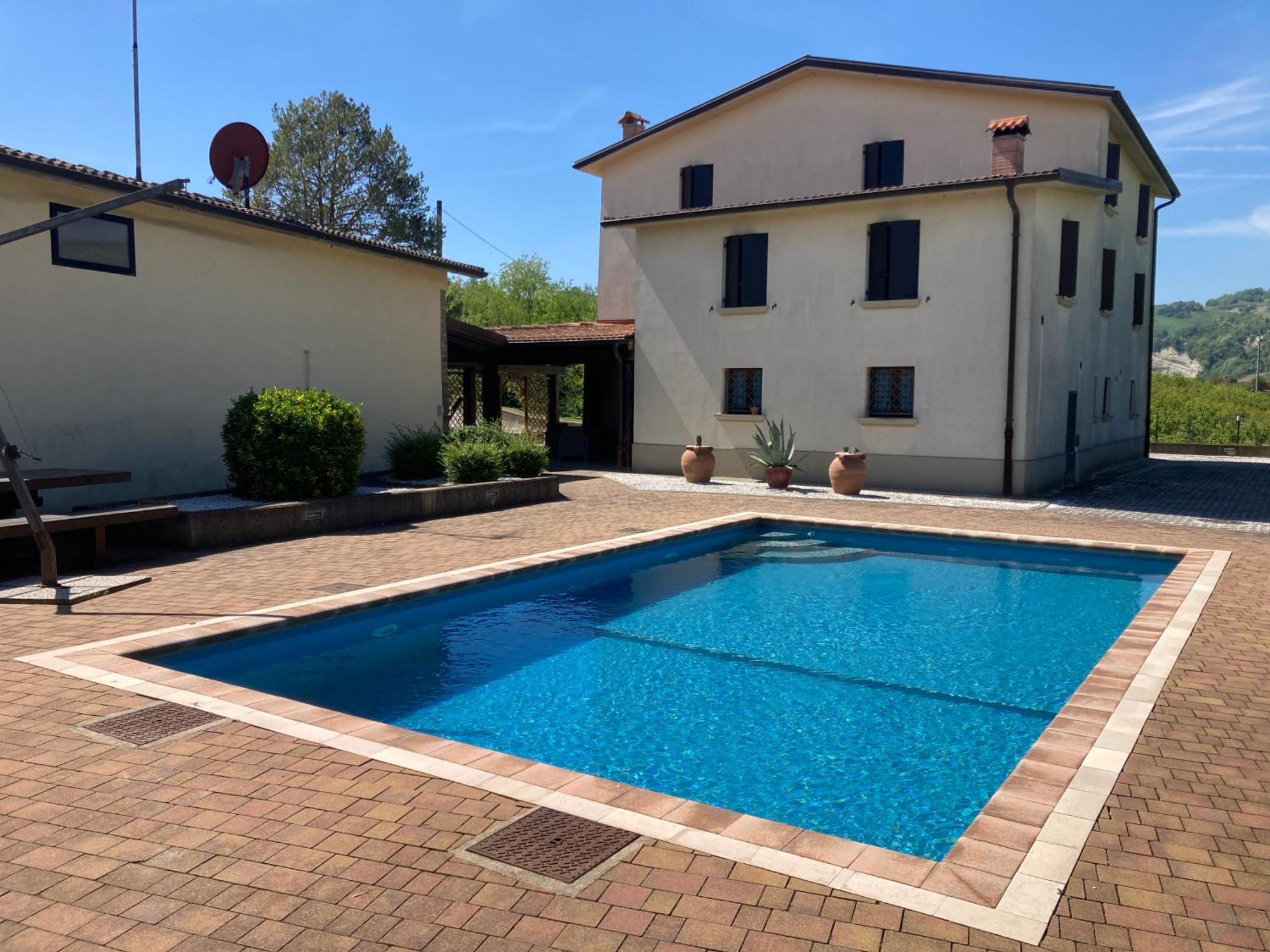 Ca' Vanello Borgo Tossignano Exterior photo